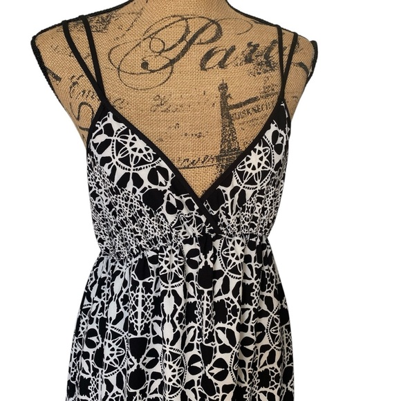 Dex Black White Graphic Print Empire Waist Sleeveless Flowy Maxi Dress Medium - Picture 8 of 14